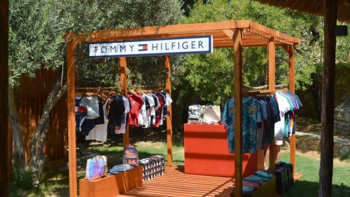 TOMMY HILFIGER